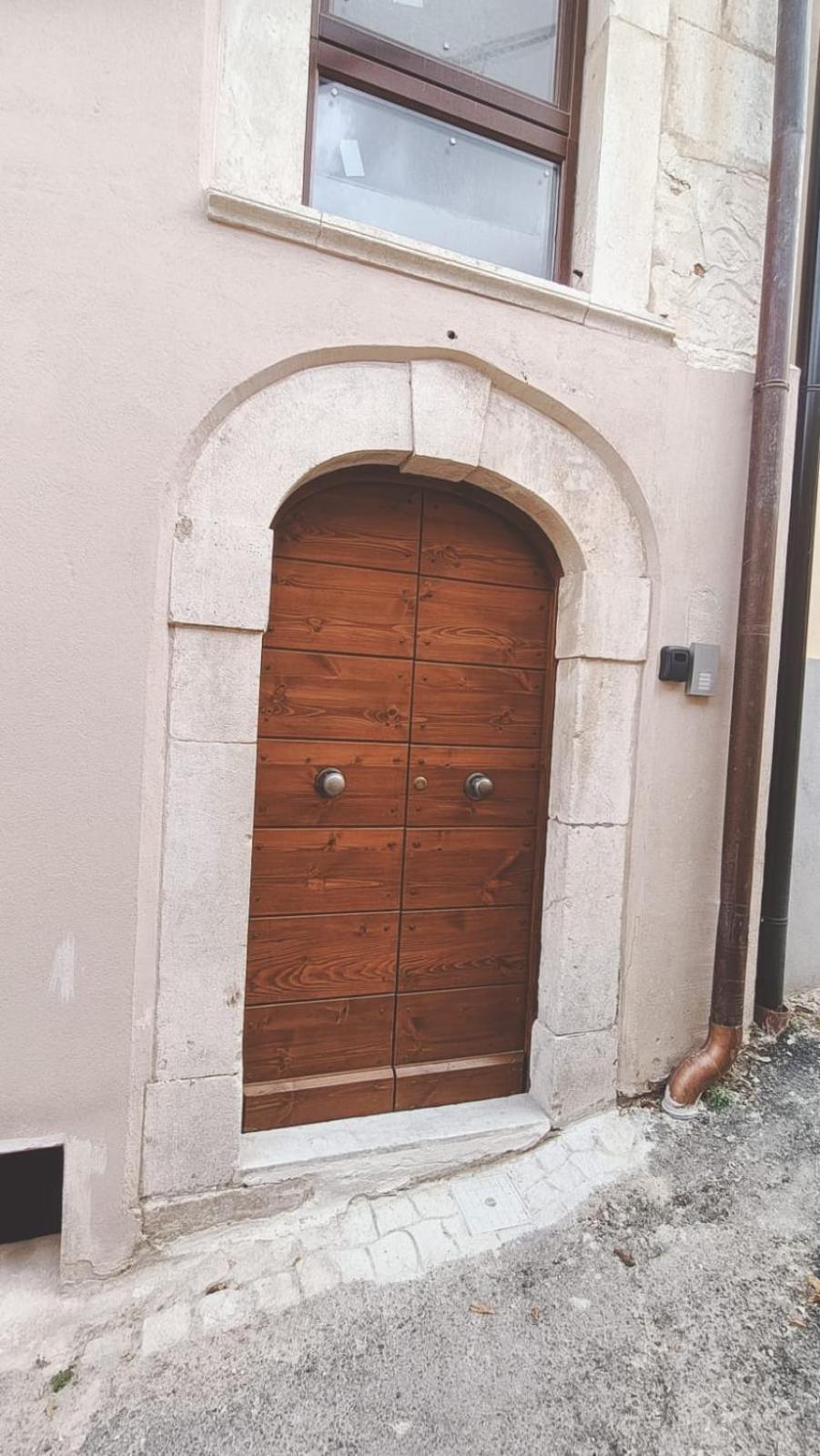 Dimora Del Cavaliere Apartamento LʼAquila Exterior foto