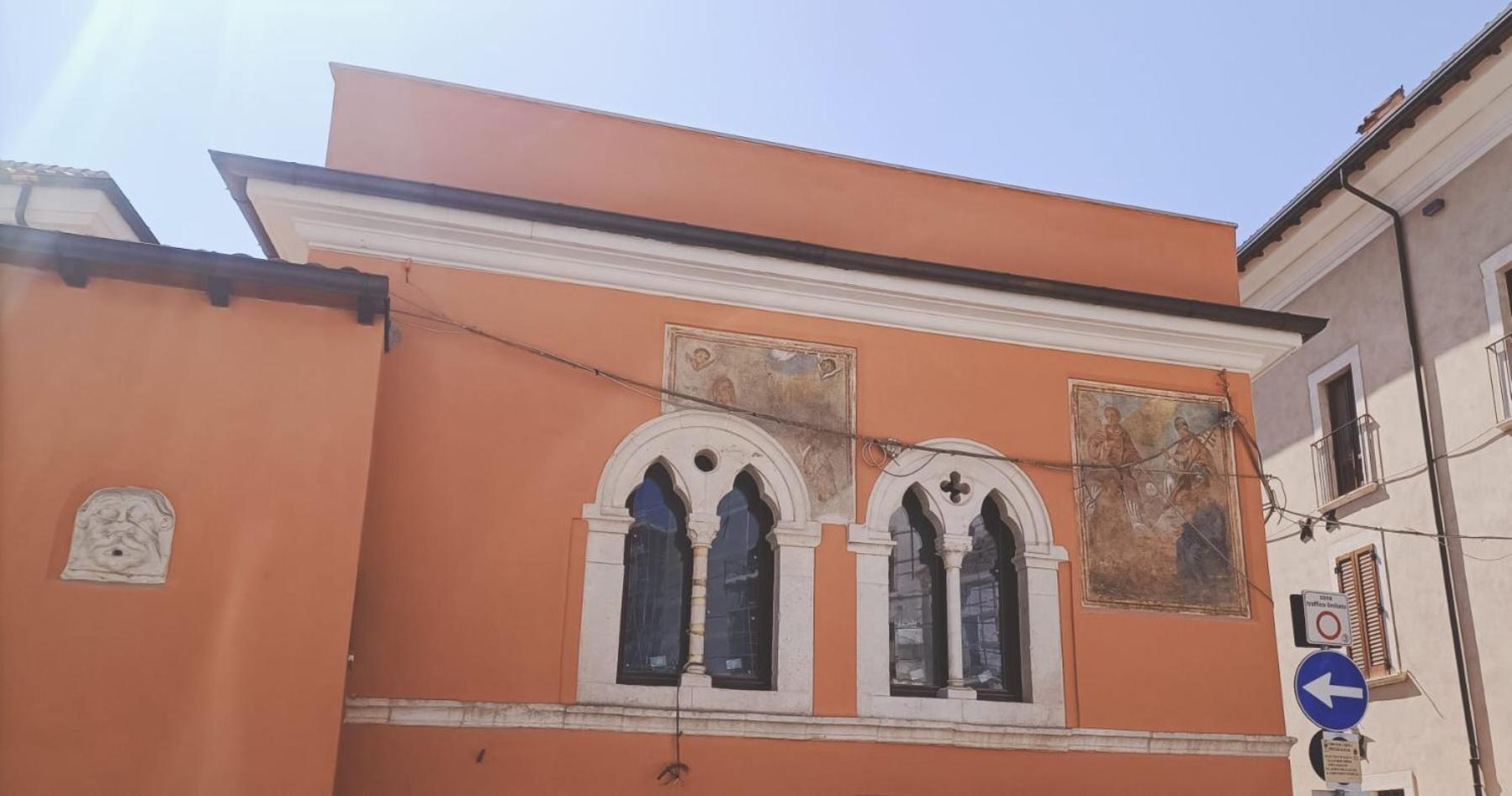 Dimora Del Cavaliere Apartamento LʼAquila Exterior foto
